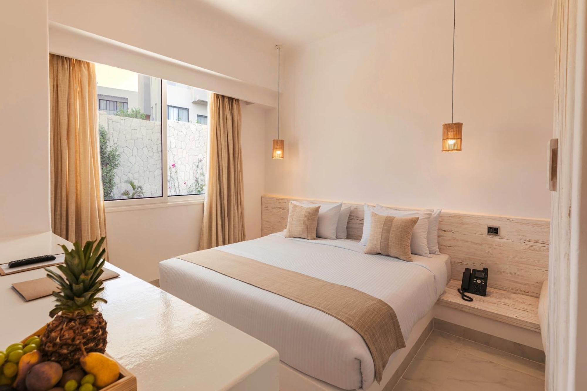 Tanoak Resort Αΐν Σούχνα Δωμάτιο φωτογραφία A bedroom at the hotel